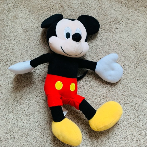 Mickey and Minnie plush characters - Picture 3 of 5
